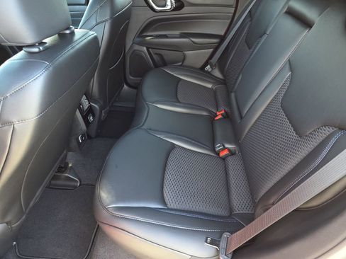 New 2026 Jeep Compass Latitude image 10