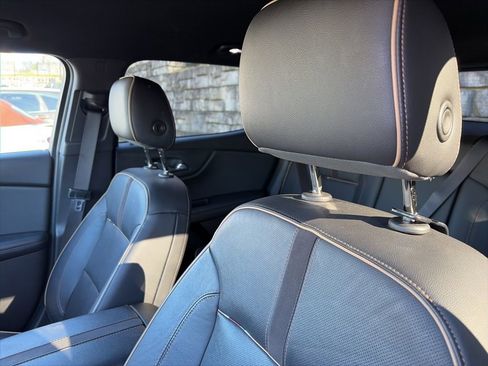 Used 2020 Chevrolet Blazer Premier w/ Driver Confidence II Package image 21