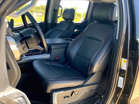 Used 2024 Ford F250 Lariat w/ FX4 Off-Road Package AWD/4WD image 7