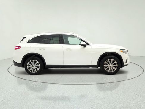 Certified 2023 Mercedes-Benz GLC 300 image 4