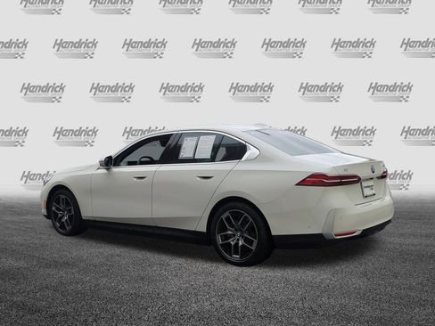 Used 2026 BMW i5 M60 w/ Premium Package RWD image 8