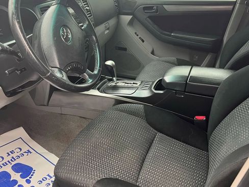 Used 2008 Toyota 4Runner Sport image 2