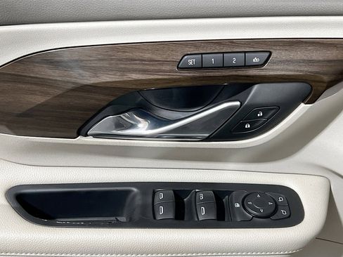 Used 2018 GMC Terrain Denali w/ Comfort Package image 14