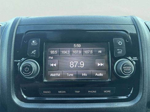 Used 2020 RAM ProMaster 1500 FWD image 21