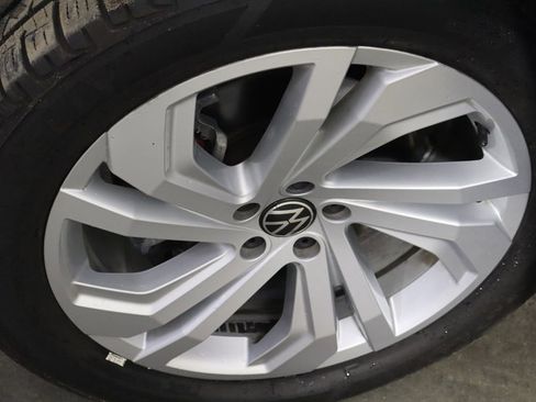 Used 2022 Volkswagen Atlas SE image 39