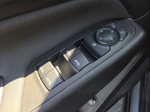Used 2024 Chevrolet Equinox RS w/ LPO, Floor Liner Package FWD image 30