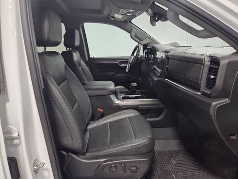 Used 2023 Chevrolet Silverado 1500 LTZ w/ LTZ Convenience Package II AWD/4WD image 16