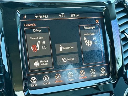 Used 2019 Jeep Cherokee Limited image 19