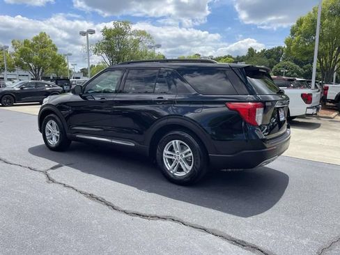 Certified 2020 Ford Explorer XLT w/ Equipment Group 202A RWD image 4
