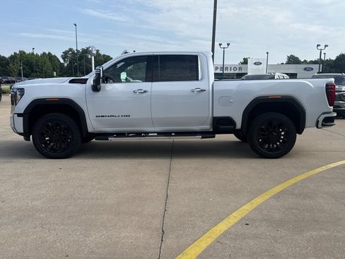 New 2026 GMC Sierra 2500 Denali w/ Denali Reserve Package AWD/4WD image 10