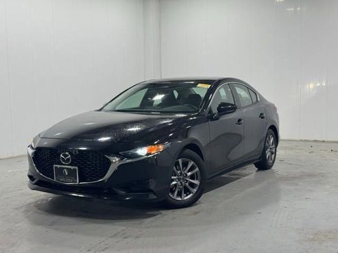 Used 2024 MAZDA MAZDA3 s FWD image 1