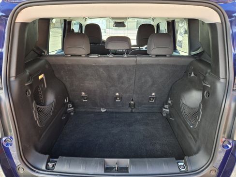 Used 2018 Jeep Renegade Latitude image 10