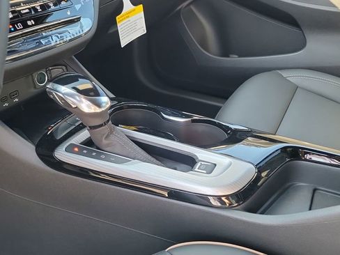 New 2026 Buick Envista Avenir FWD image 18