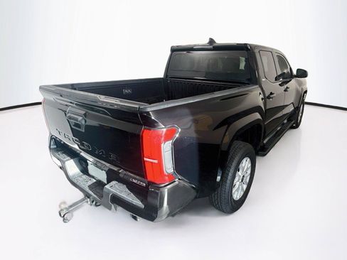Used 2026 Toyota Tacoma SR5 AWD/4WD image 5