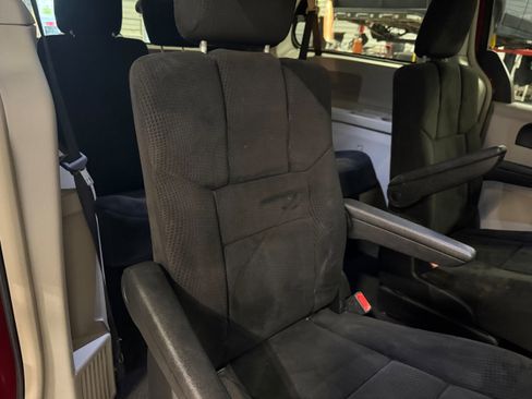 Used 2012 Dodge Grand Caravan Crew w/ Crew Value Pkg image 14