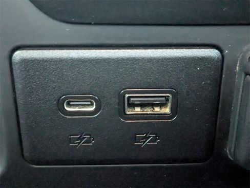 Used 2021 Chevrolet Silverado 1500 LT Trail Boss w/ Bed Protection Package image 15