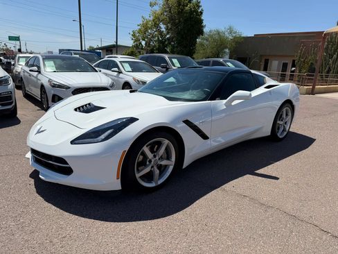 Used 2015 Chevrolet Corvette Stingray Coupe RWD image 1