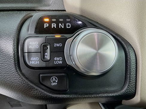 Used 2019 RAM 1500 Laramie AWD/4WD image 24