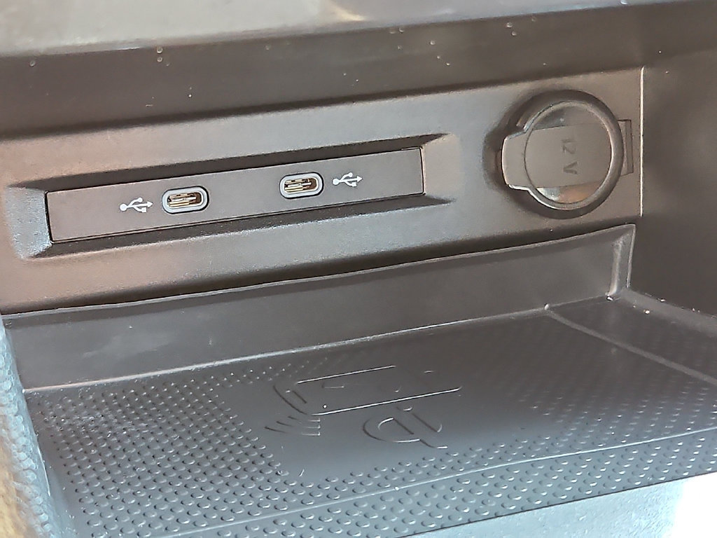 Used 2022 Volkswagen Tiguan SE R-Line AWD/4WD image 23