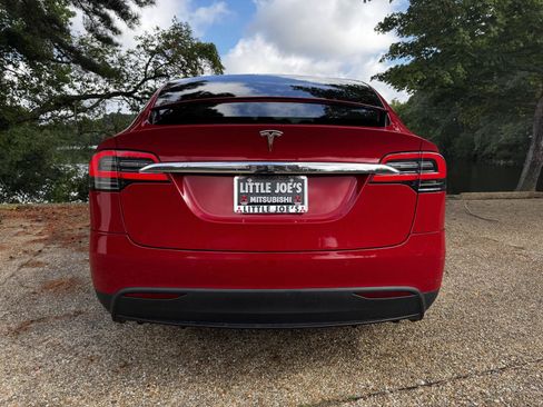 Used 2016 Tesla Model X 60D AWD/4WD image 6