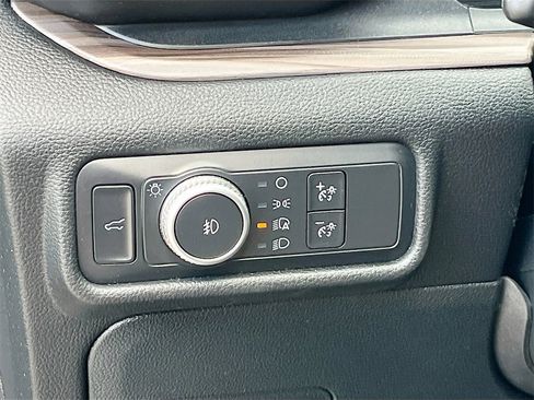 Used 2020 Ford Explorer Limited image 10