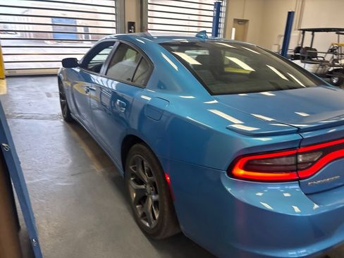 Used 2015 Dodge Charger R/T RWD image 6