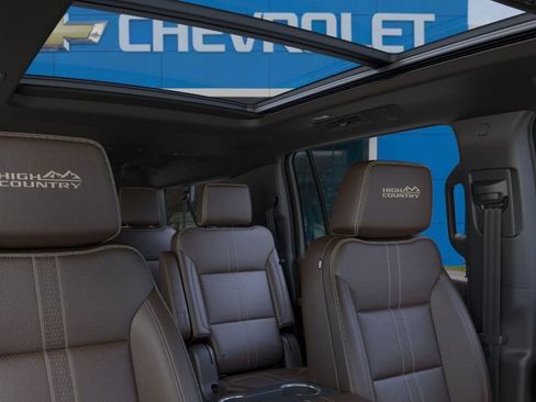 New 2026 Chevrolet Suburban High Country w/ Sun And Tow Package image 31
