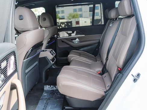 New 2026 Mercedes-Benz GLS 580 4MATIC image 19