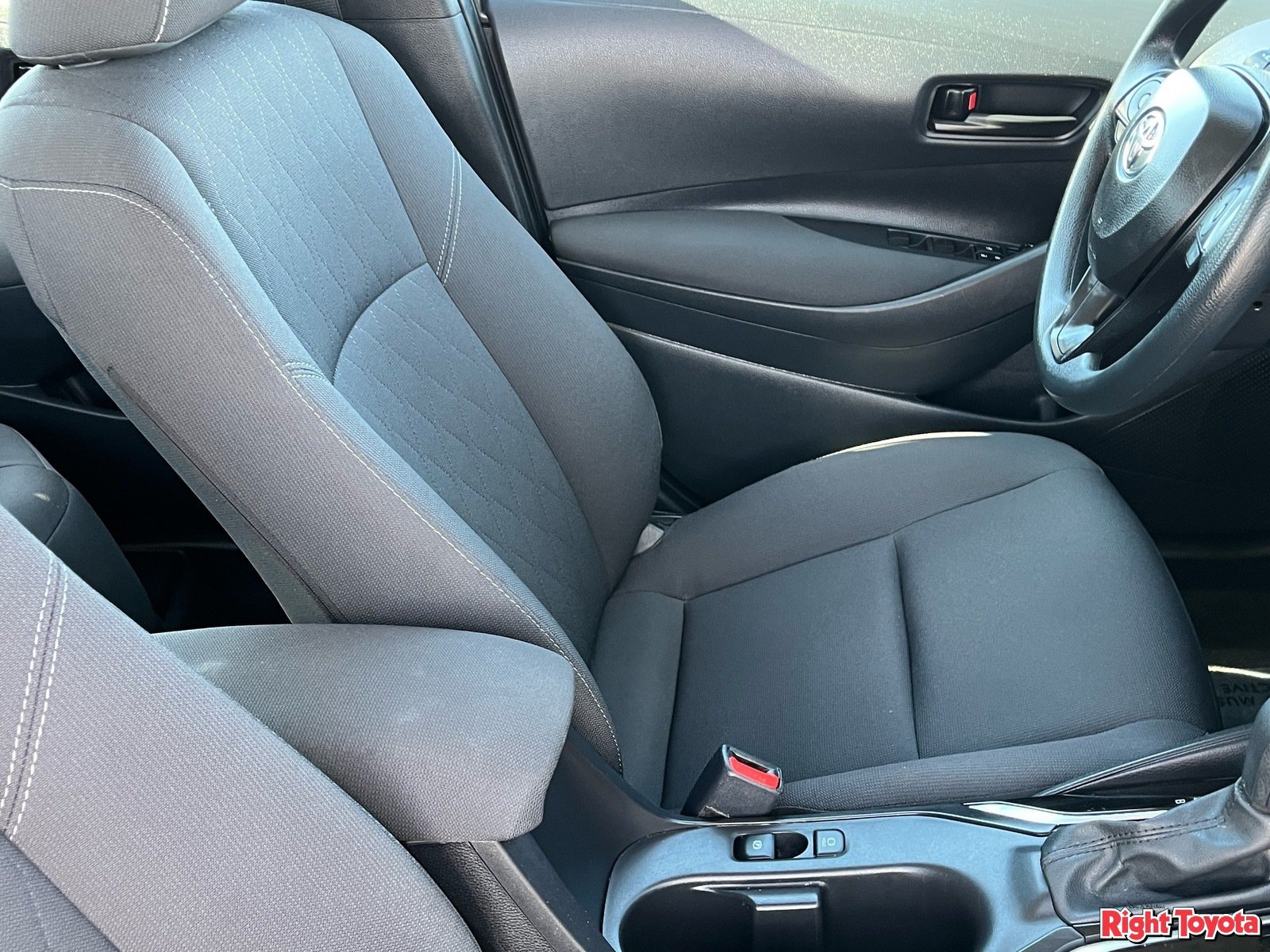 Certified 2025 Toyota Corolla LE FWD image 14