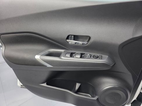 Used 2022 Nissan Kicks SV FWD image 23