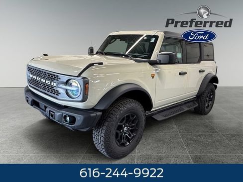 New 2026 Ford Bronco Badlands AWD/4WD image 10