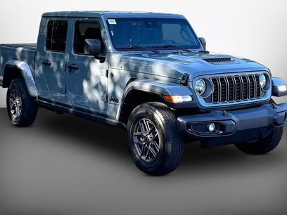 Certified 2025 Jeep Gladiator Sport