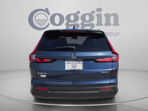 Used 2025 Honda CR-V EX image 4