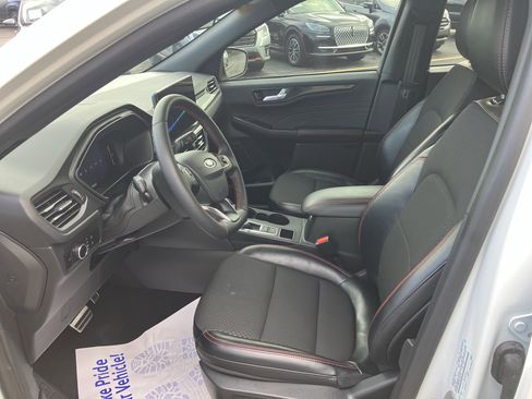 Used 2024 Ford Escape ST-Line w/ Tech Pack #1 AWD/4WD image 20