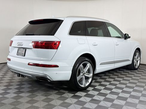 Used 2019 Audi Q7 3.0T Prestige AWD/4WD image 9