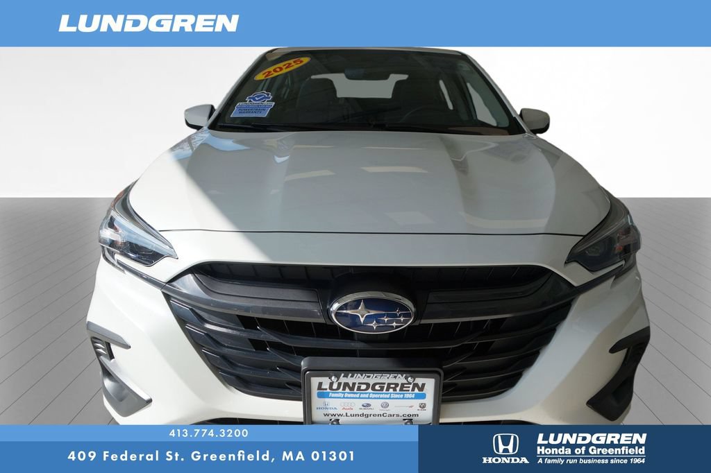 Used 2025 Subaru Legacy Premium AWD/4WD image 2