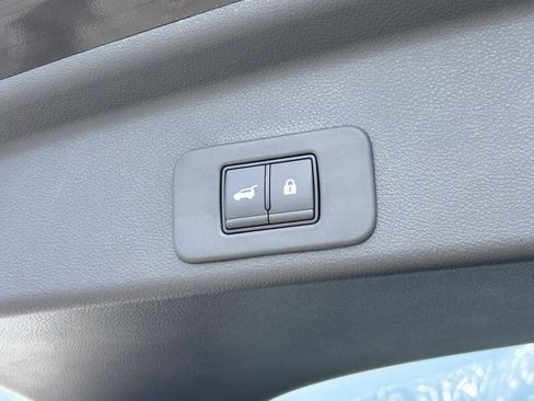 New 2026 Nissan Murano Platinum image 13