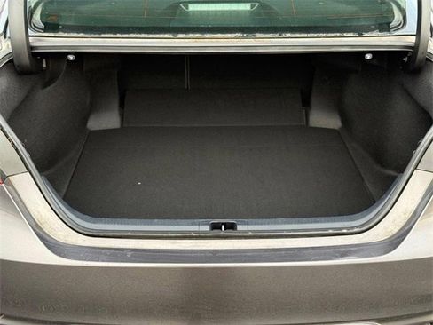 Used 2022 Toyota Camry XSE image 7