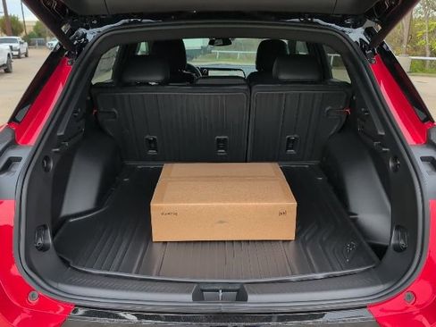 New 2026 Chevrolet Equinox EV RS image 10