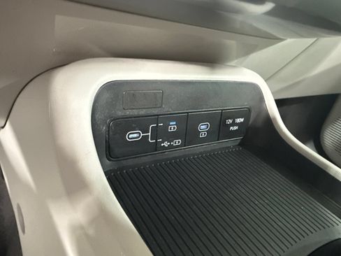 Used 2024 Hyundai Kona SEL AWD/4WD image 31