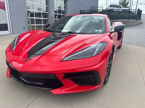 Used 2024 Chevrolet Corvette Stingray Coupe w/ 1LT RWD image 2