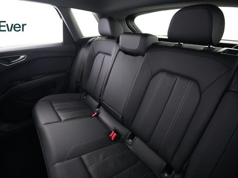 Used 2023 Audi Q4 e-tron Premium Plus w/ Premium Plus RWD image 24