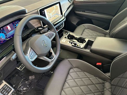 New 2026 Volkswagen Atlas SEL Premium R-Line AWD/4WD image 9