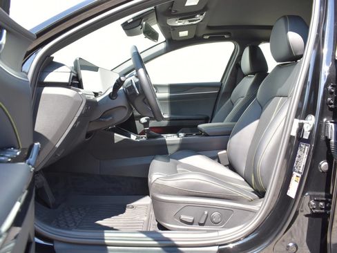 Used 2026 Kia K5 GT FWD image 10