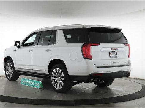 Used 2024 GMC Yukon Denali w/ Advanced Technology Package AWD/4WD image 8
