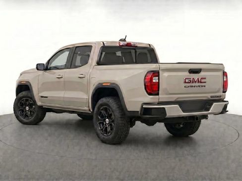 Used 2023 GMC Canyon Elevation w/ Convenience Package RWD image 3