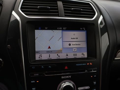Used 2018 Ford Explorer Platinum AWD/4WD image 35