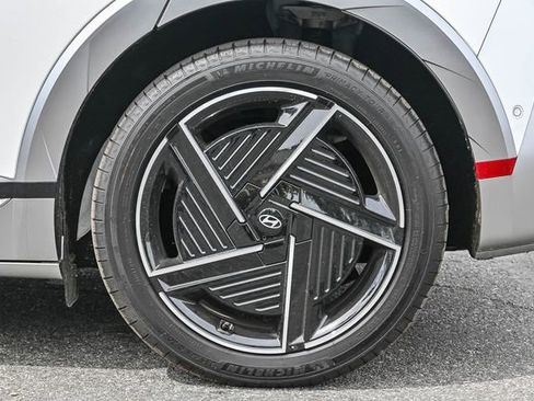 Certified 2025 Hyundai Ioniq 5 Limited image 10