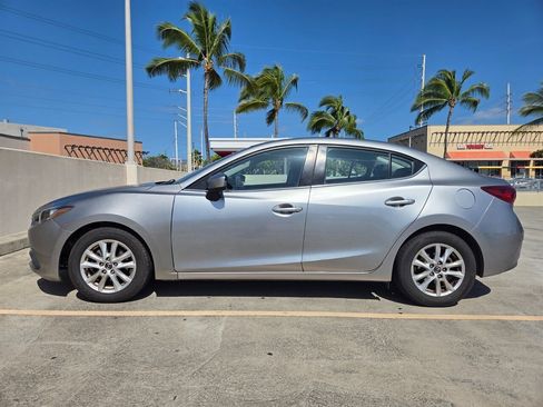 Used 2016 MAZDA MAZDA3 i Sport w/ Preferred Equipment Package FWD image 2
