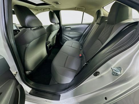 Used 2020 Toyota Corolla LE w/ LE Premium Package image 27